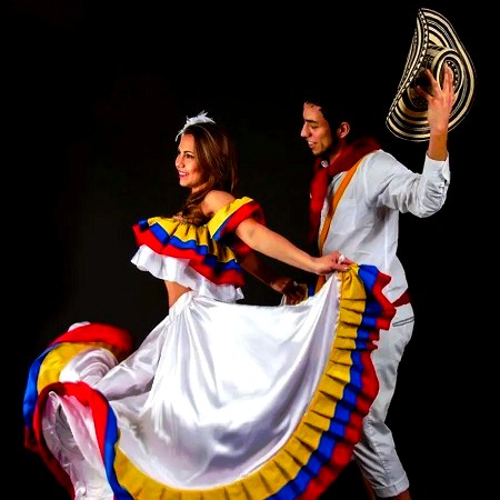 Baila con los Profes : la Cumbia